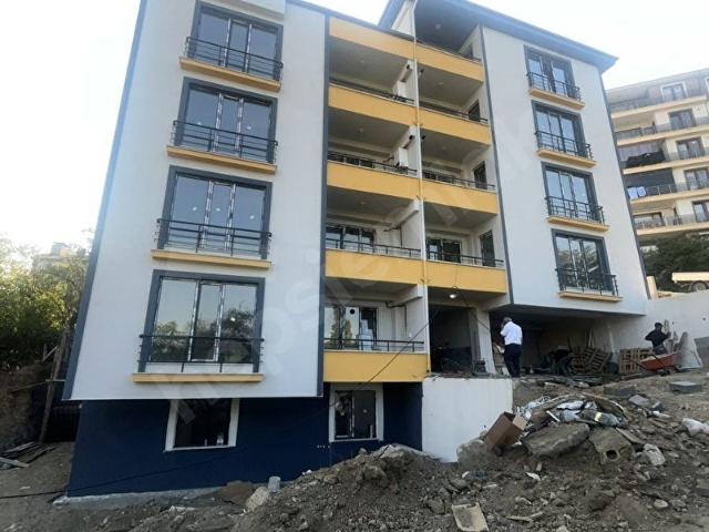 KDZ EREĞLİ SARIKOKMAZ MAHALLESİ CARREFOUR VE ESKİ DİŞ HASTANESİNE YAKIN SATILIK 2+1