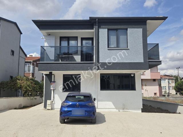Keşan Yeni Mah.'de Kombi+ankastre+cam Balkon Dahil Satılık 1+1