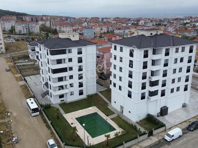 Keşan Yeni Mahalle'de Havuzlu Site İçerisinde Satılık Sıfır 2+1