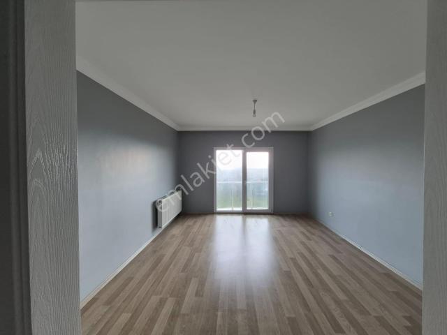 Keşan'da Güvenlikli Ve Havuzlu Sitede Satılık 2+1 Daire