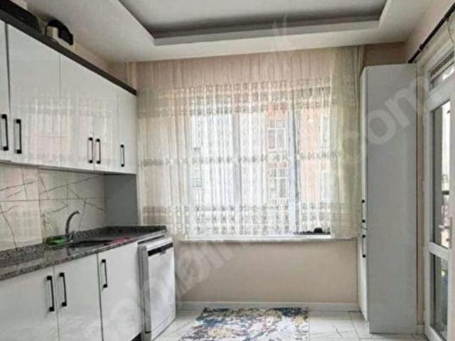 KEÇECİ LER PAZARI YANI ARAKAT BİR YILLIK SIFIR DAİRE