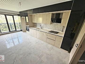 KEÇİÖREN KARAKAYA'DA 150m2 ANA CADDE ÜZERİNDE E.BANYOLU GENİŞ TERAS BALKONLU 3+1 SATILIK DAİRE