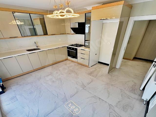 KEÇİÖRENDE SIFIR BİNA 3+1 120 M 2.KAT KOMBİPETEK TAKILI