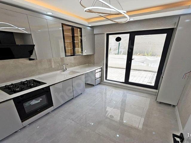 KEÇİÖREN'DE SIFIR BİNADA CEPHELERİ AÇIKTIR 2+1 SATILIK DAİRE