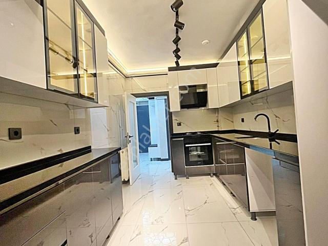 Keçiören Atapark Göbek'te 4+1 Katta Giyinme Odalı Full Yapılı