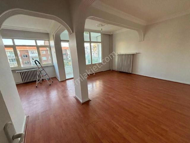 Keçiören Bağlarbaşında 2.katta 2+1 Kiralık Daire