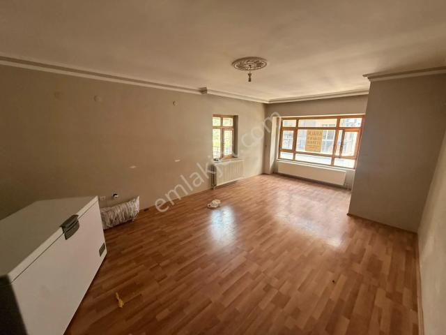 Keçiören Bağlum Göbekte Çok Acil Kiralık 3+1 Daire