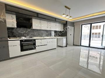 Keçiören Botanik Park Yakını Cadde Üstü Katta Teras Balkonlu 3+1