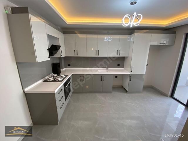 Keçiören Hisar'da Caddeye 2 Bina Sıfır 1.Katda Masrafsız 3+1 Kiralık Lüks Daire