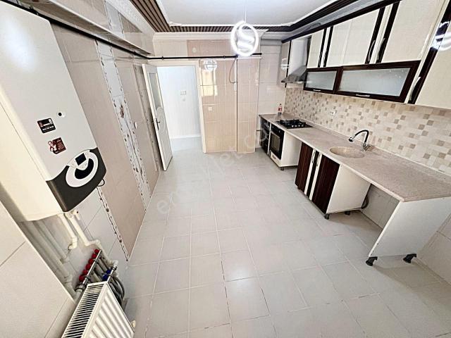 Keçiören Kanuni Mah Katta Asansörlü Ana Cad Yakın 130m2 Daire