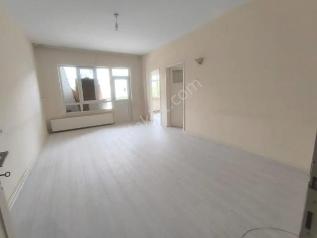 Keçiören Metroya Yakın Cadde Üzeri 1, Kat 3+1 Kiralık Daire