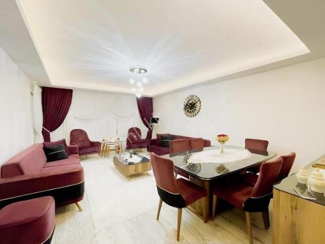 Keçiören'de Masrafsız Yapıda Kilerli Çift Banyolu 4+1 Daire