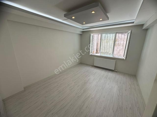 Keçiörende 2+1 Giriş De Merkezikonumda Acil İhtiyaçtan Satılık