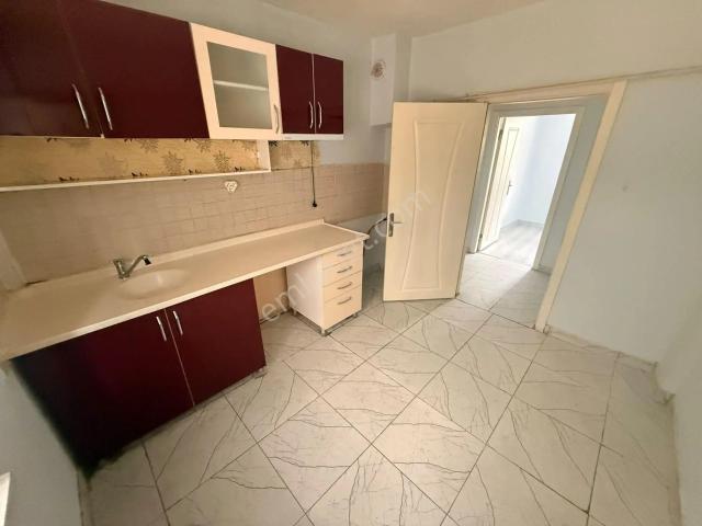 Keçiörende 3+1 Bahce Katı Geniş Kulanışlı Acil Satılık