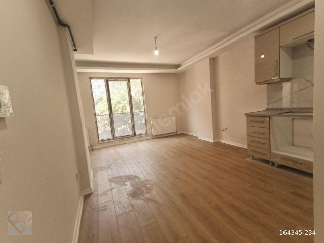 KEMAL TÜRKLER MH DE ARAKAT 1+1,BALKONLU,SIFIR DAİRE