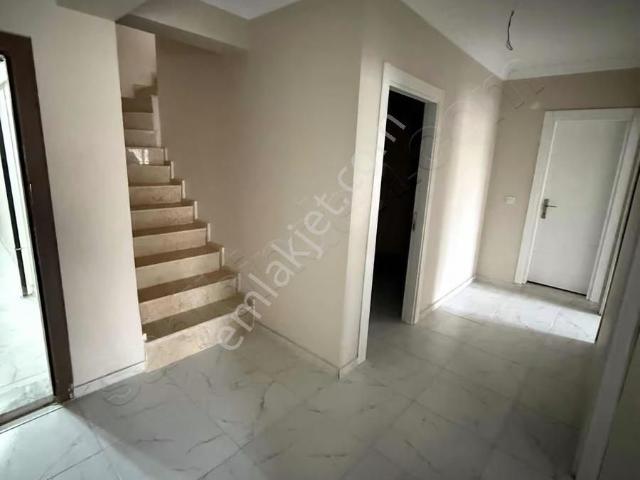 Kemalapaşa Ulucakta 4+1 Satılık Dubleks 0 Daire