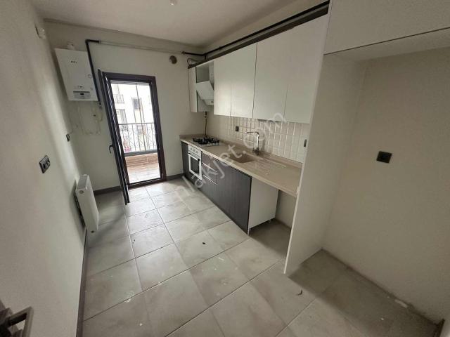 Kemalettin Toki'de Kiralık 2+1 Kapalı Cam Balkonlu Daire