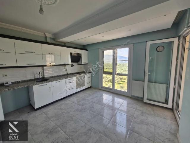 Kemalpaşa Armutlu Kiralık 3+1 Daire 135 M2 Asansörlü