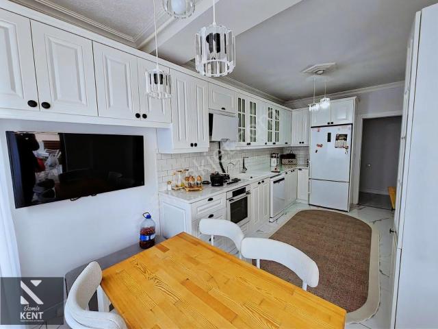 Kemalpaşa M. Akif Ersoy 3+1 Satılık 130 M2 Daire
