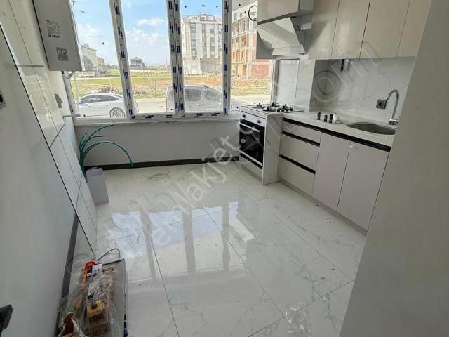 Kemalpaşa Mah'de 2+0 95 M² Sıfır Daire Yüksek Giriş
