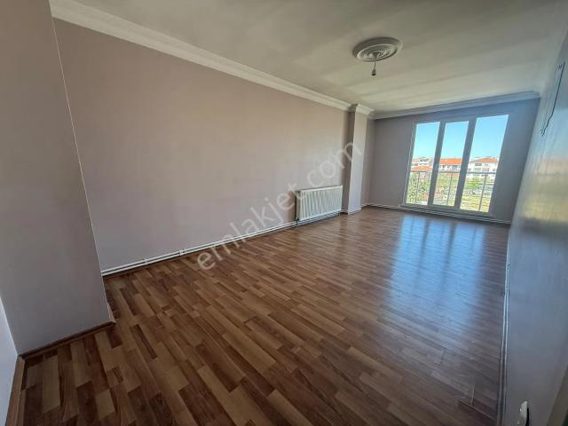 ꧁ Kemalpaşa Mah'de ╣ Merkezi Konumda╠ 2+1 105m² Kiralık Daire ꧂