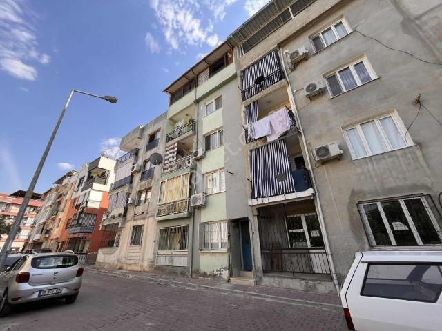 Kemalpaşa Mehmet Akif Ersoy Satılık 2+1 85 M2 Daire