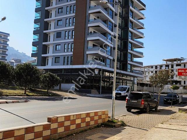 Kemalpaşa Merkezin'de 4 + 1 Satılık Daire