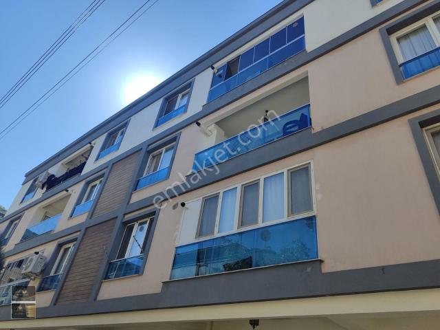 Kemalpaşa Merkezinde Yeni Adliye Binası Yakınında Acil Satılık 3+1 Asansörlü Daire
