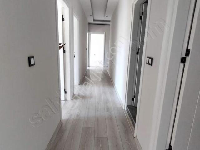Kemalpaşa Ulucak Satılık 3+1 Daire 130 M2 Kapalı Mutfak Asansör