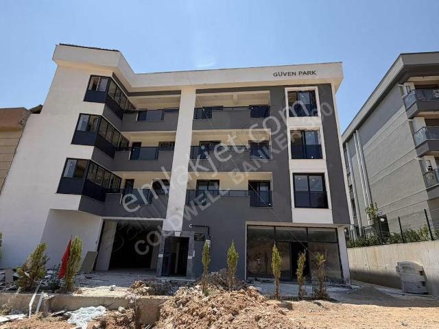 Kemalpaşa Ulucak'ta Geniş Balkonlu Satılık 2+1 Dubleks Daire