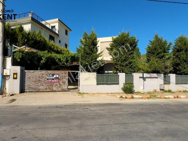 Kemalpaşa Yukarıkızılca Kiralık Villa 5+1 Müstakil 200 M2