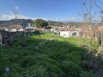 Kemalpaşa Yukarıkızılca'da 555m2 Bahçe İçerisinde Villa