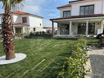 KEMALPAŞADA 4+2 ULTRA LÜX 260 MT2 VİLLA SİZLERİ BEKLİYOR