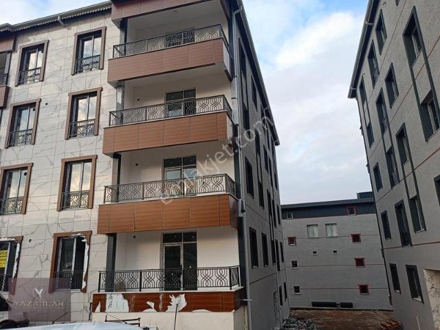 Kemalpaşa'da Deniz Park Yanı Satılık 2+0 Daire