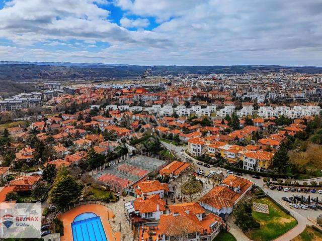 Kemer Country Ana Faz'da Satılık Yenilenmiş 4+2 Lüks Villa