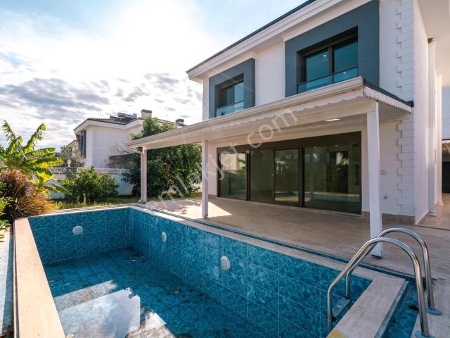 Kemer Göynük'te Satılık 230 M² Müstakil Villa 484 M² Arsalı