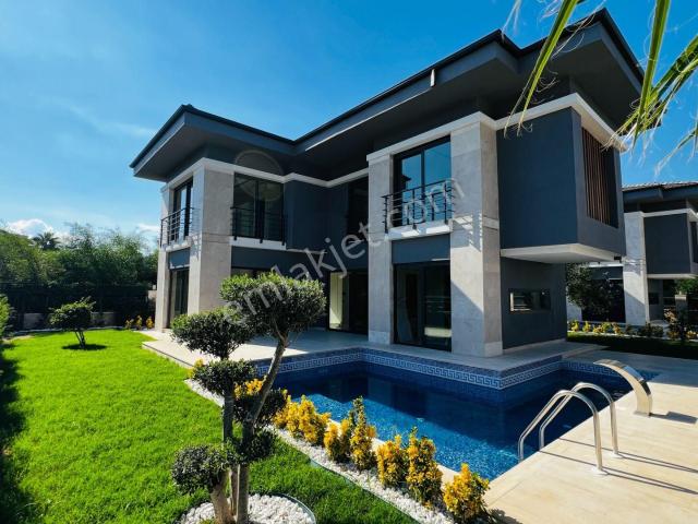 Kemer'de Satılık Müstakil 3+1 Villa. Русскоязычный Сервис