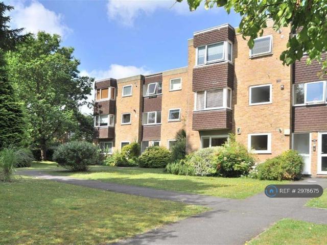 Kemnal Road, Chislehurst, BR7 2 bed flat to rent £1,700 pcm £392 pw