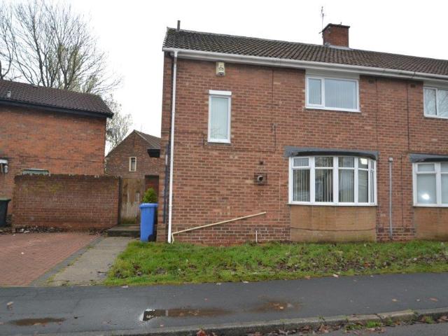 Kemp Road, Peterlee, Co. Durham, SR8 3 bed semi detached house to rent £695 pcm £160 pw
