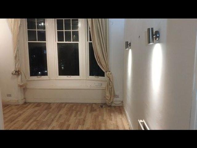 Kemp Street, Hamilton ML3, 2 bed flat to rent, £995 pcm | PrimeLocation
