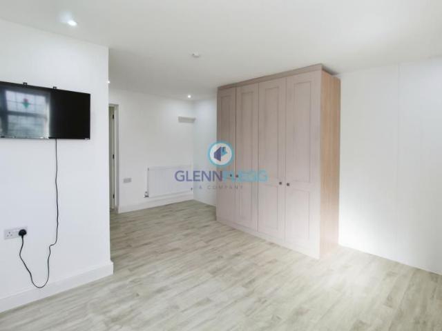 Kempe Close, Langley SL3, Studio to rent, £1,200 pcm | PrimeLocation