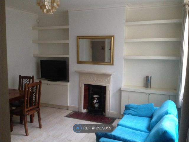 Kempsford Gardens, London SW5, 2 bed flat to rent, £2,500 pcm | PrimeLocation