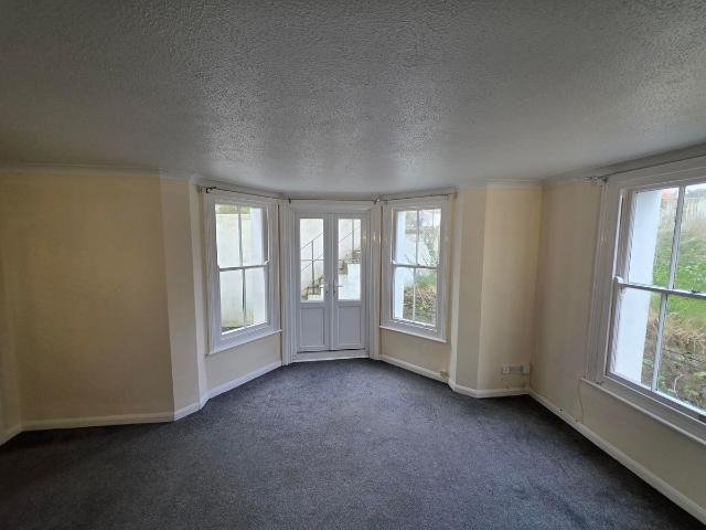 Kempston, Granville Road, Eastbourne BN20, 2 bed flat to rent, £1,100 pcm | PrimeLocation