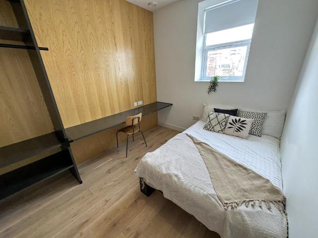 Kempston Street, L3 8HE, 7 bed flat to rent £624 pcm £144 pw