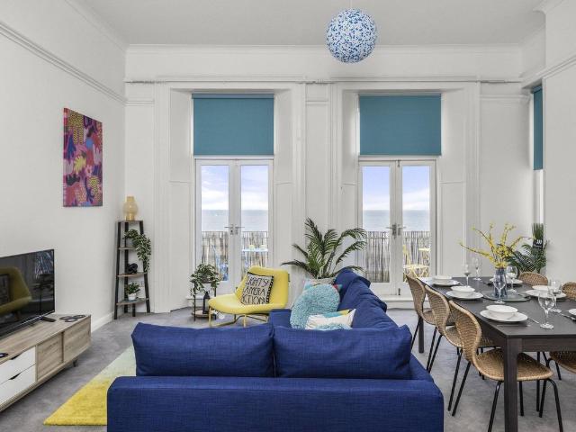 Kemptown BN2, 2 bed flat to rent, £2,663 pcm | PrimeLocation