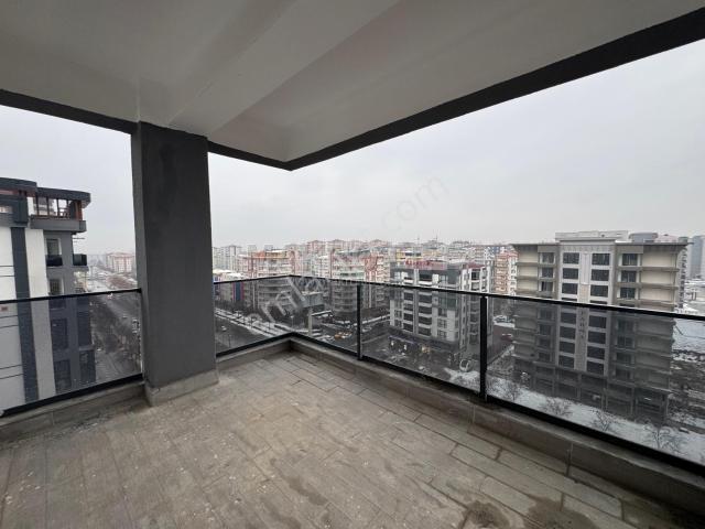 Kent Meydanı Civarında Önü Açık Kiralık 2+1 Daire