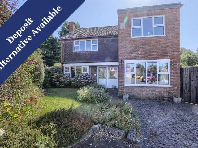 Kent Close, Nunthorpe 4 bed detached house to rent £1,295 pcm £299 pw