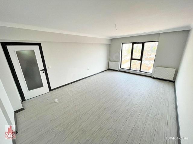 KENT EMLAK'TAN TEVFİK SAĞLAM CADDESİ ÜZERİNDE 3+1 SIFIR DAİRE !
