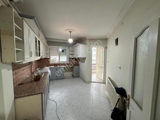 Kent Gayrimenkul'den Hürriyet Mahallesi'nde Kiralık 4+1 Daire