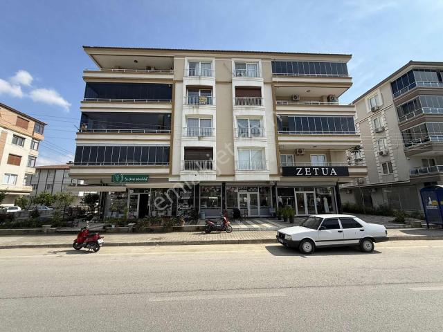 Kent Gayrimenkul'den 3+1 Önü Açık Lüks Kiralık Daire